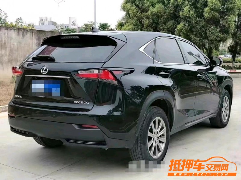 潍坊16年雷克萨斯NX8