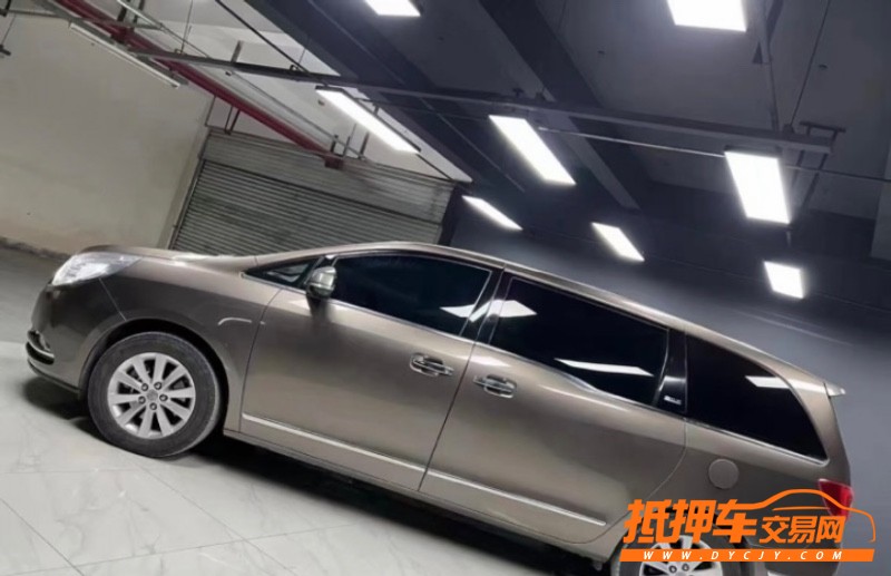 成都15年別克GL83