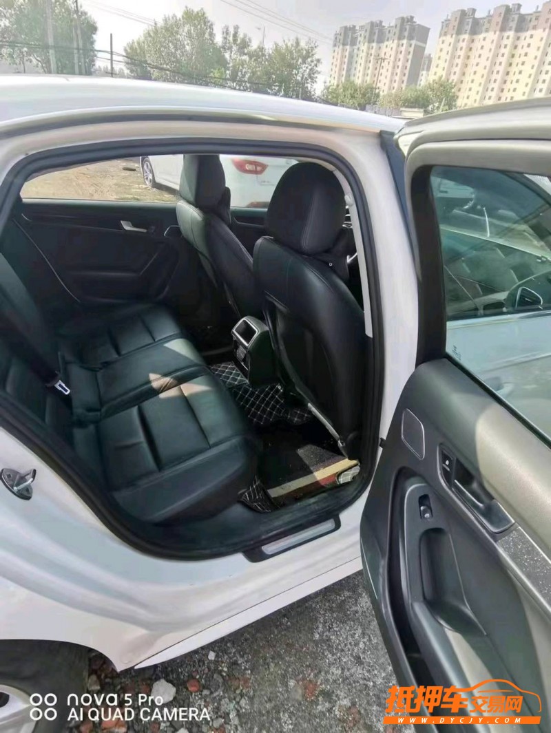 潍坊11年奥迪A4L3