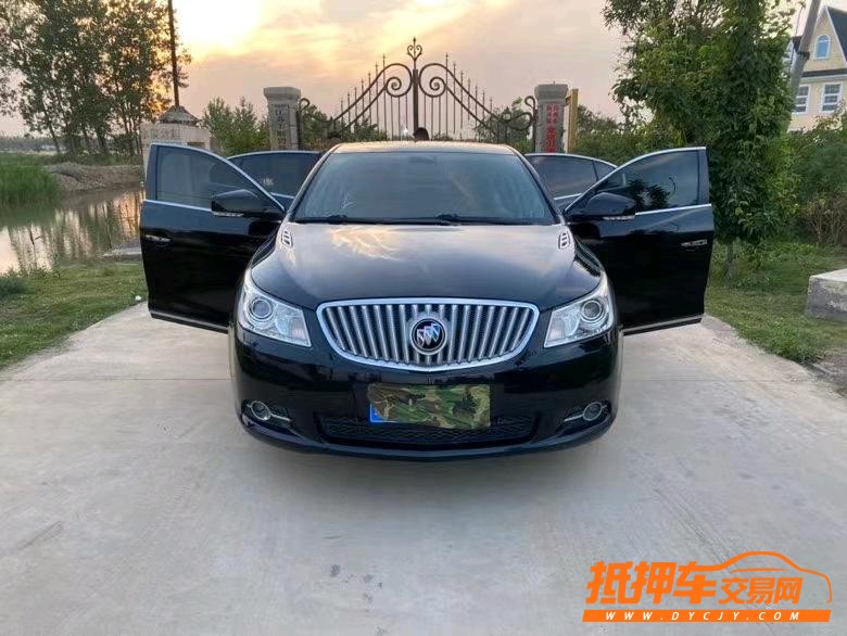 徐州12年别克君越2