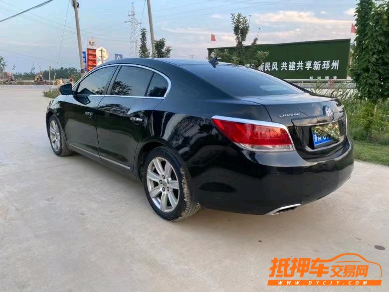 徐州12年别克君越8