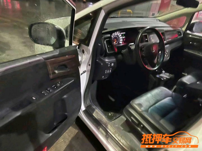 潍坊18年本田艾力绅3