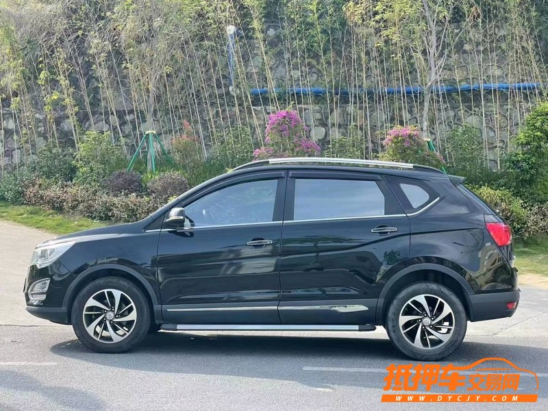 廣州17年寶駿5606