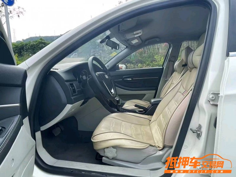 廣州15年北汽紳寶D501