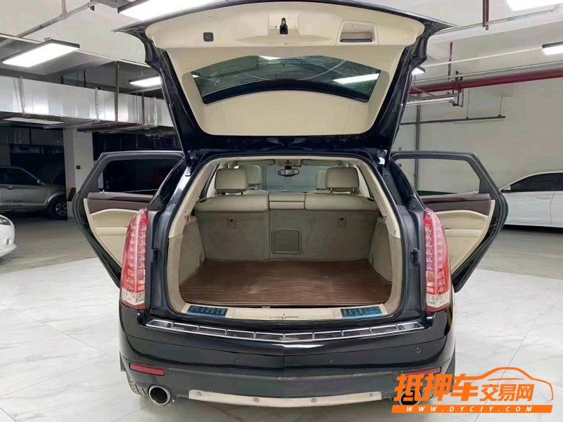 成都15年凱迪拉克SRX8