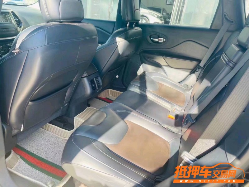 北京16年Jeep自由光5