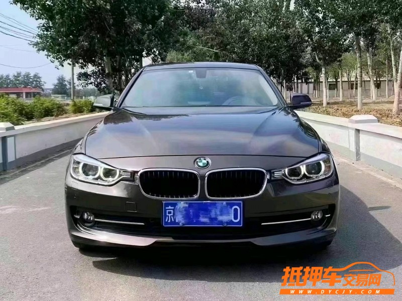 北京13年宝马3系8