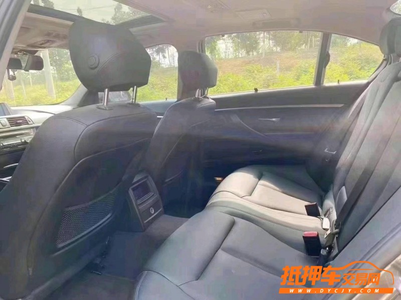 北京13年宝马3系4