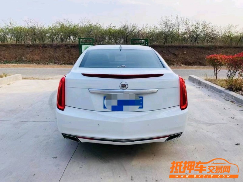 青岛15年凯迪拉克XTS1