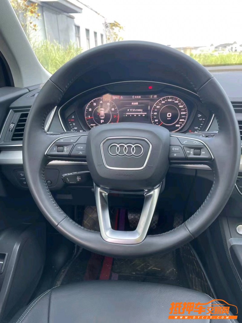 北京21年奥迪Q56