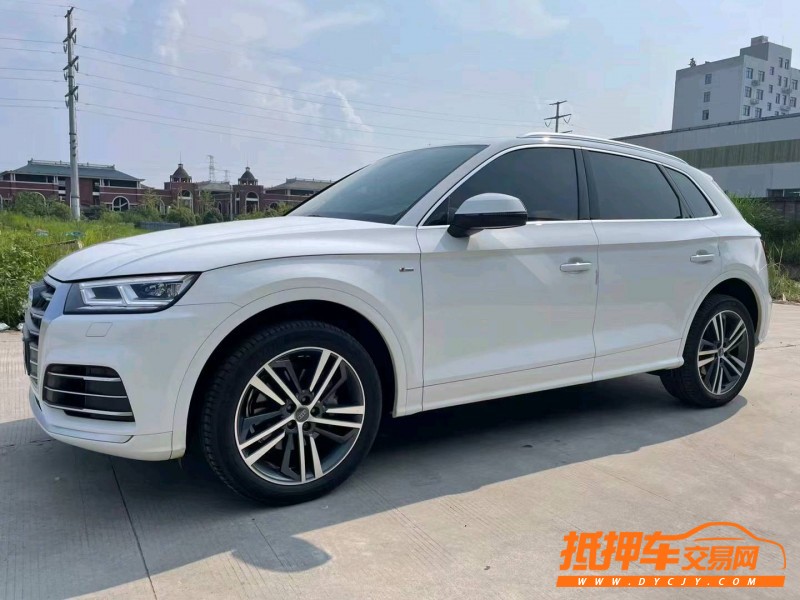 北京21年奥迪Q59