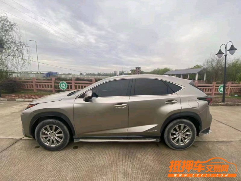 廣州16年雷克薩斯NX8