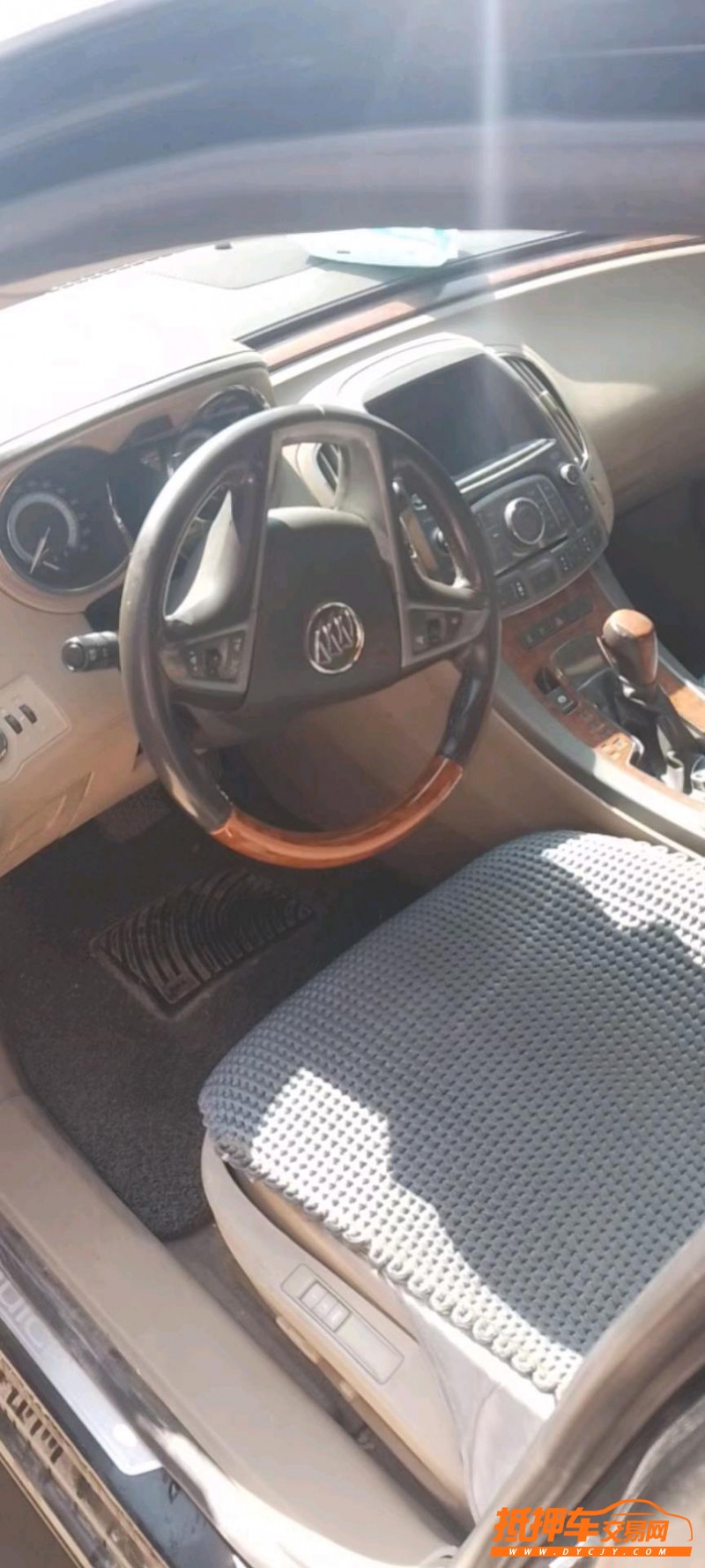 北京11年别克君越8