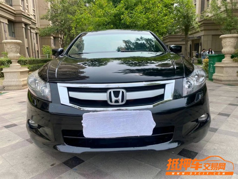 青岛10年本田雅阁1