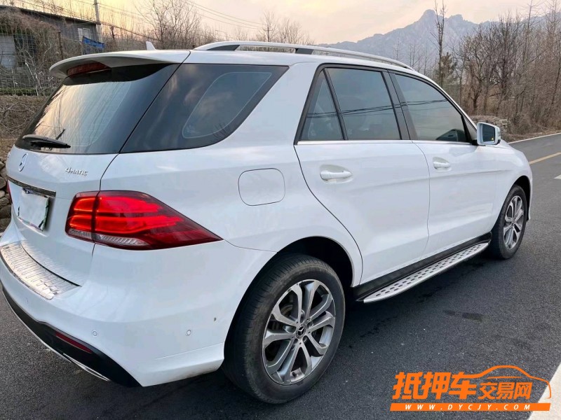 青岛17年奔驰GLE2