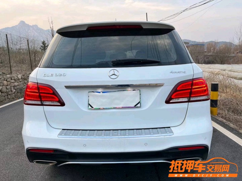 青岛17年奔驰GLE1