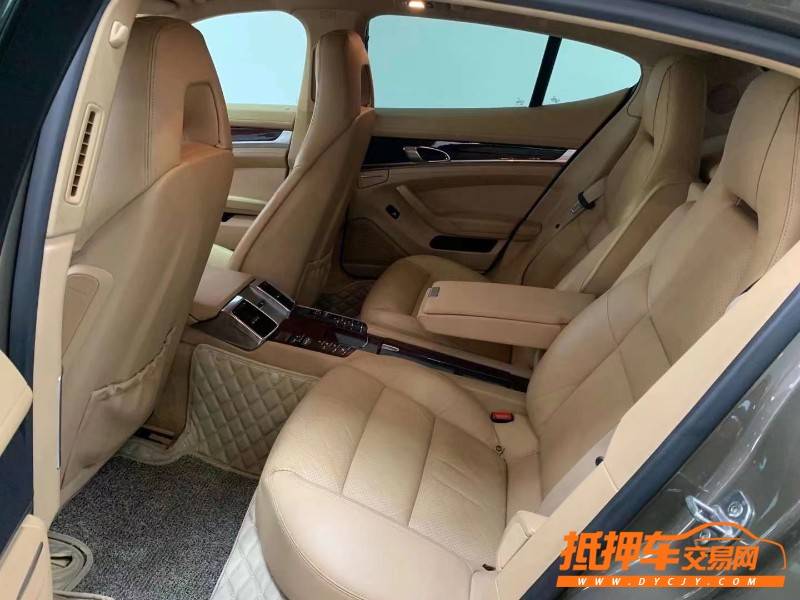 深圳13年保時捷帕拉梅拉5