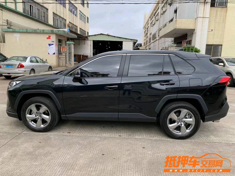 中山22年丰田RAV46