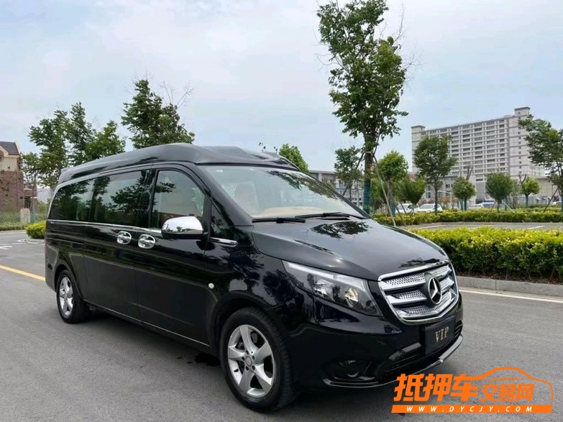 盐城19年奔驰威霆2