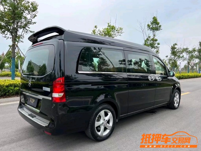 盐城19年奔驰威霆3