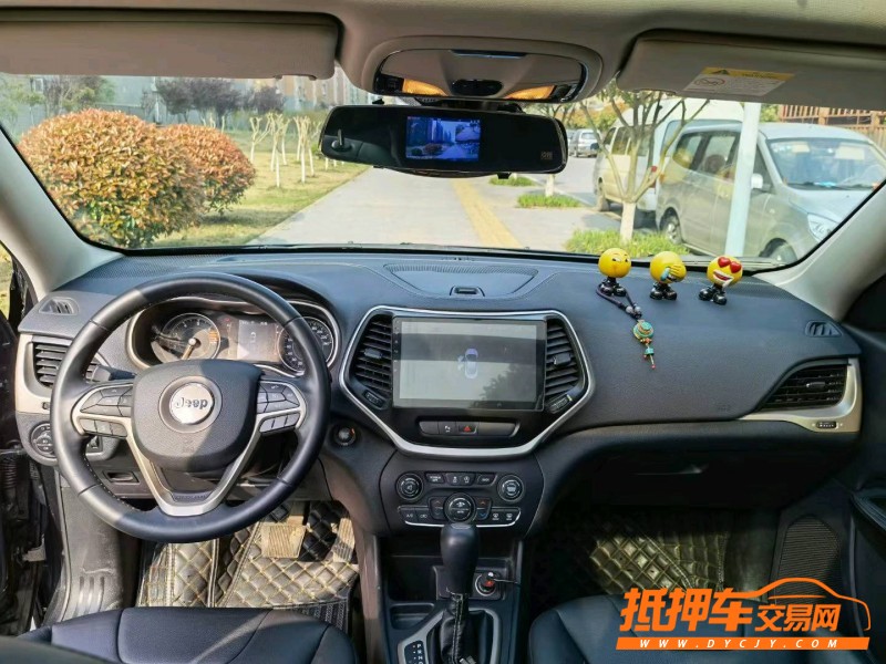 鄂州18年Jeep自由光6