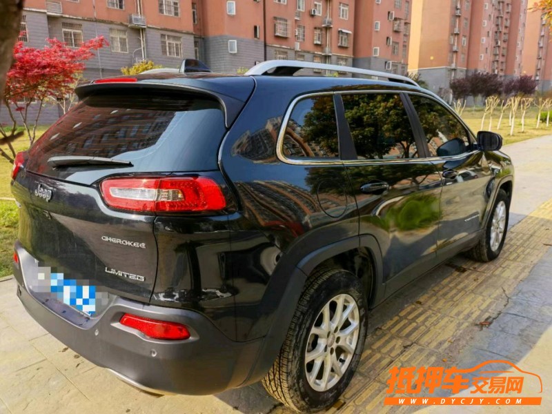 鄂州18年Jeep自由光7