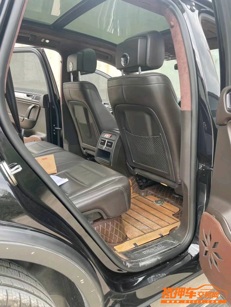 潍坊17年大众途锐4