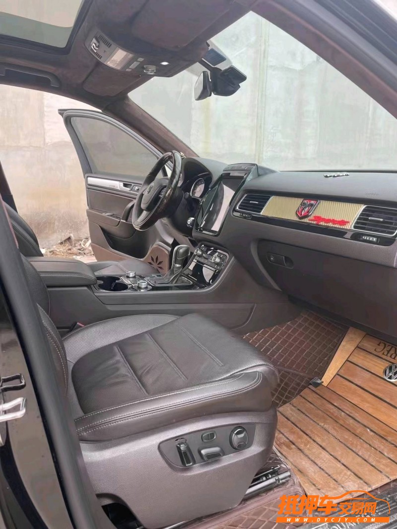 潍坊17年大众途锐2