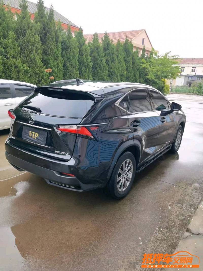 潍坊16年雷克萨斯NX4