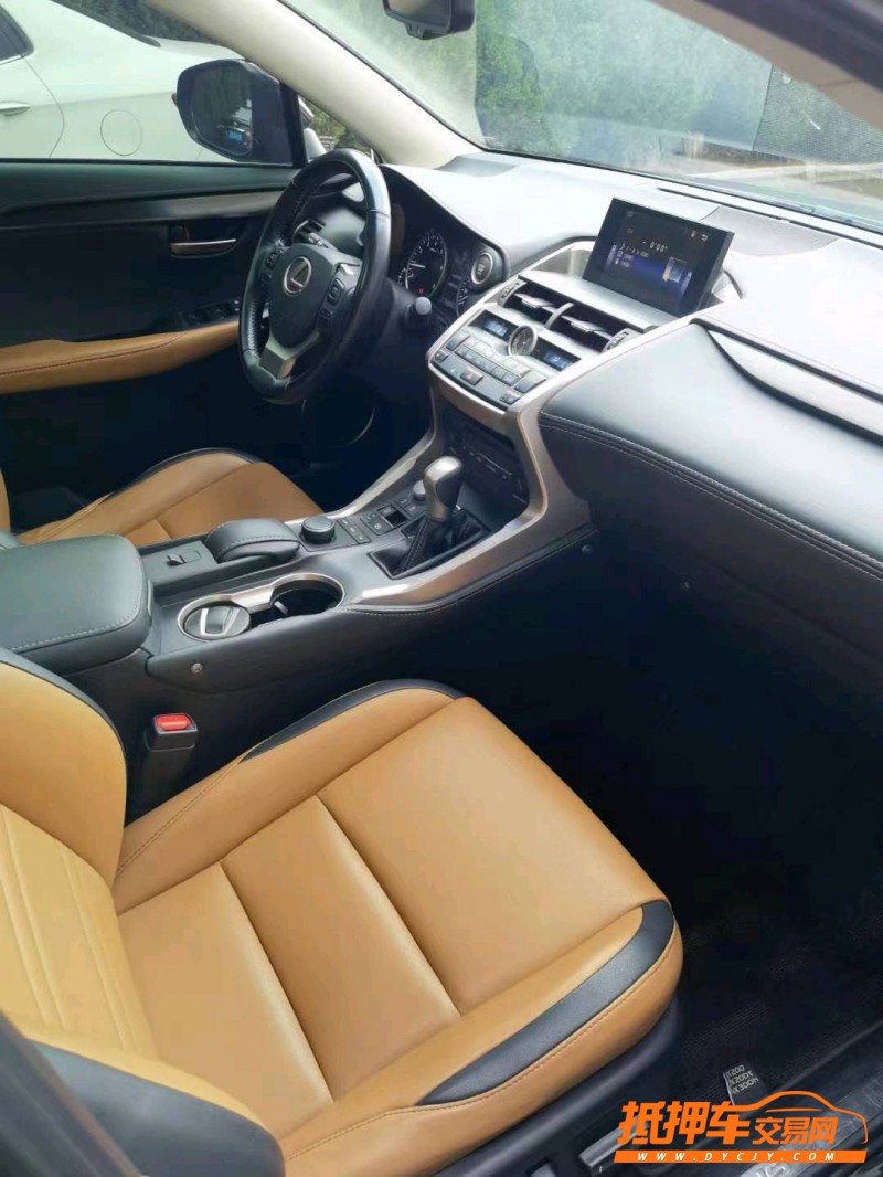 潍坊16年雷克萨斯NX6