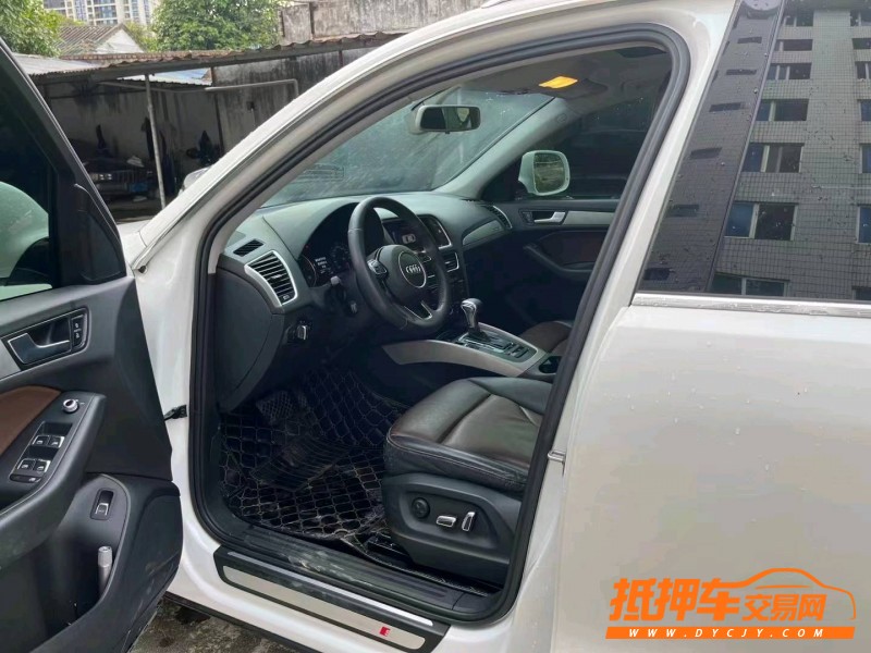 防城港18年奧迪Q54
