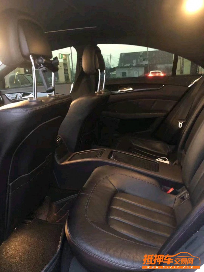徐州14年奔驰CLS4