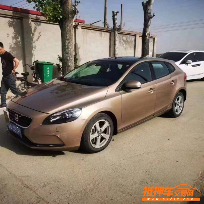 保定15年沃爾沃V402