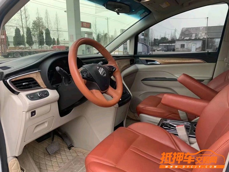 徐州18年别克GL82