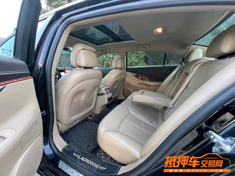 烟台11年别克君越4