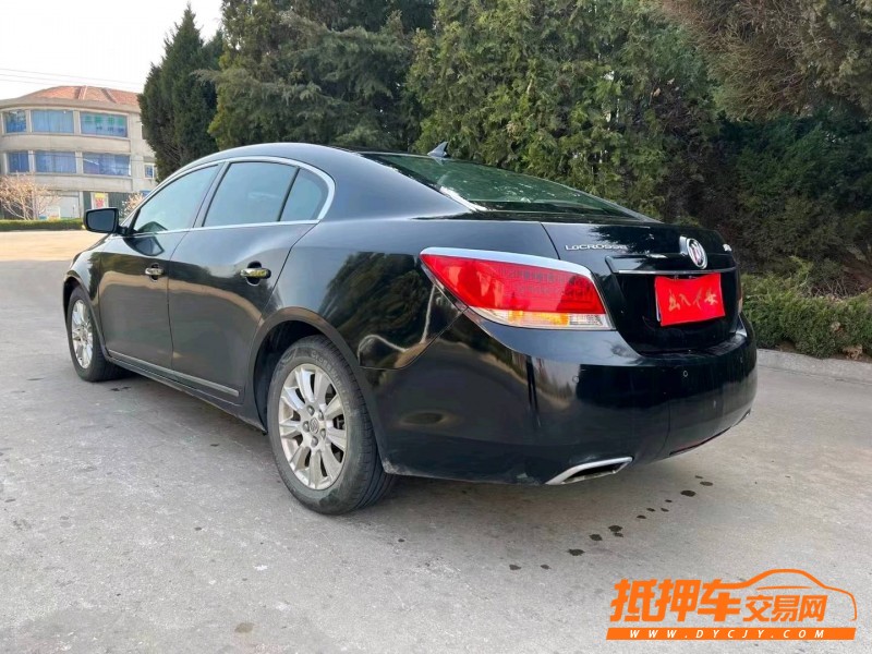 烟台11年别克君越8