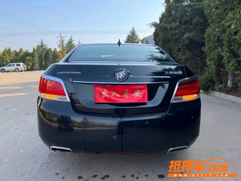 烟台11年别克君越9