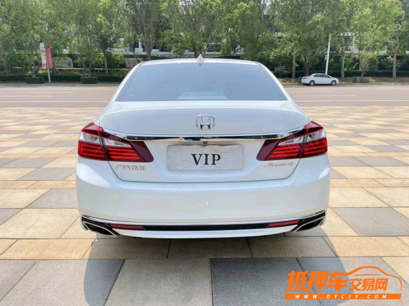 沈阳16年本田雅阁3