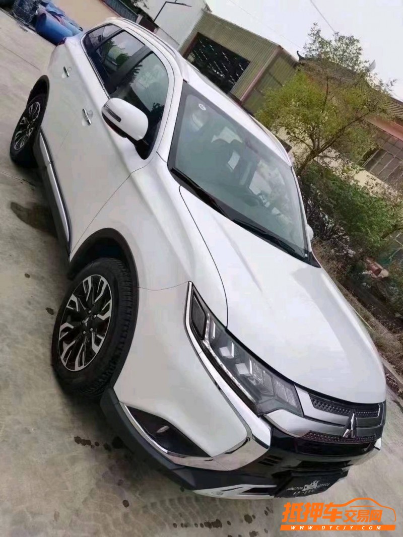 北京21年三菱欧蓝德8