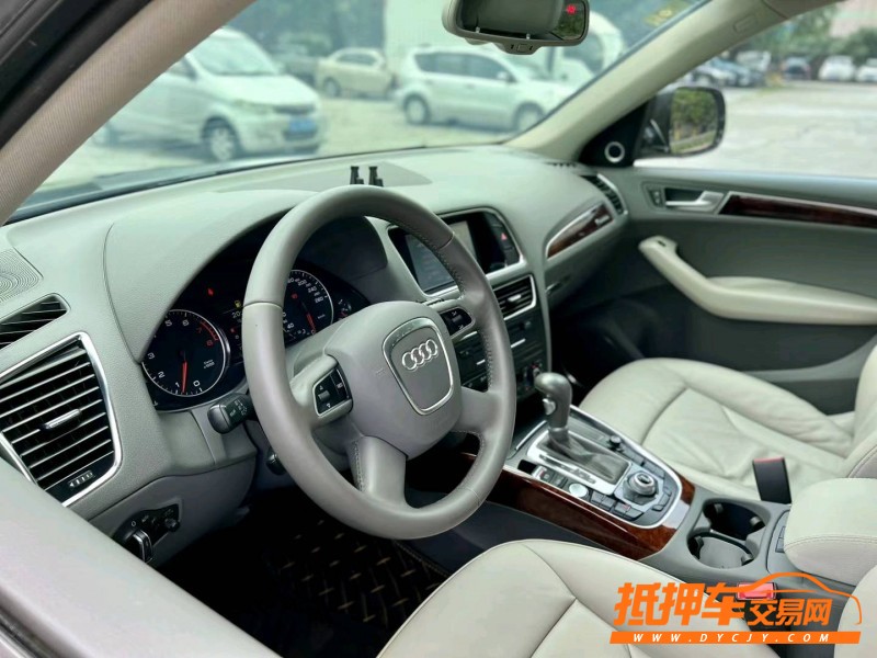 东莞11年奥迪Q58