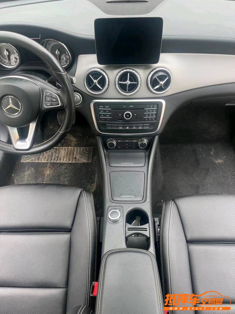 沈阳17年奔驰GLA7