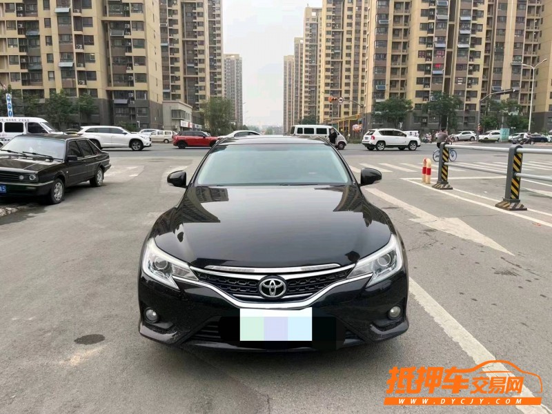 潍坊14年丰田锐志1