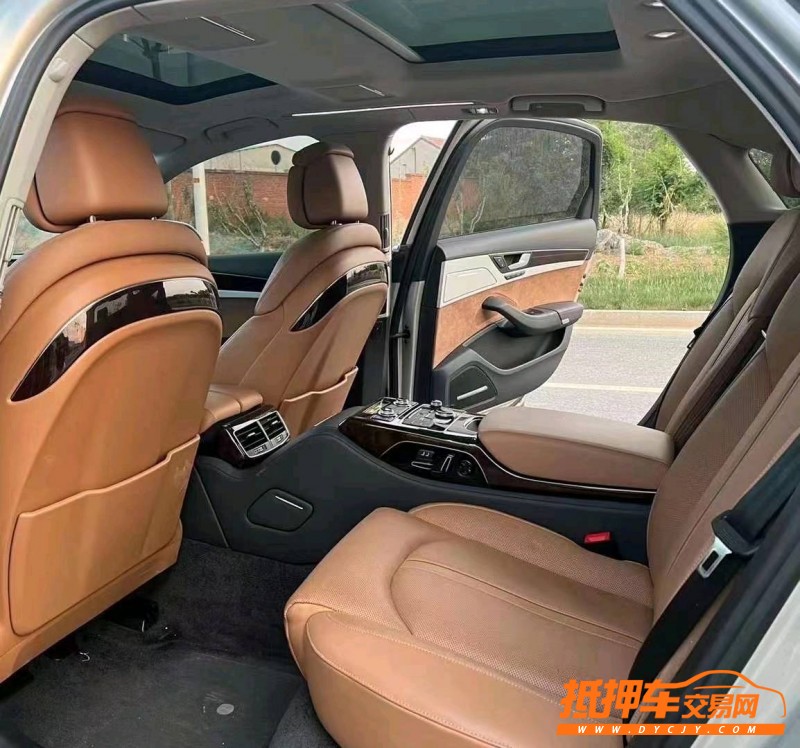潍坊17年奥迪A8L6