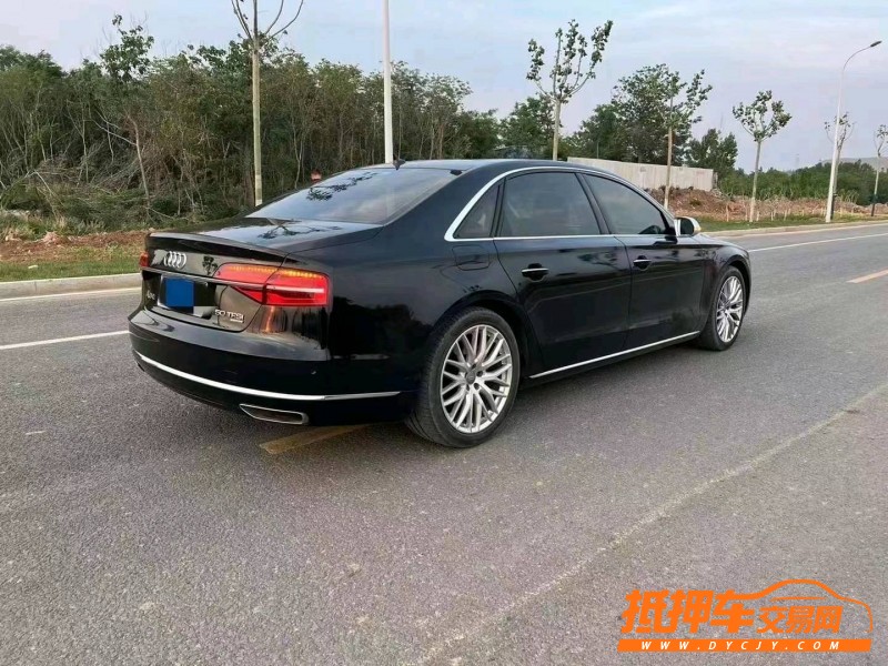 潍坊17年奥迪A8L7