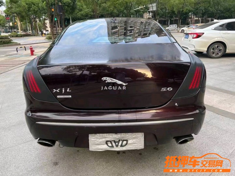 荊門13年捷豹XJL7