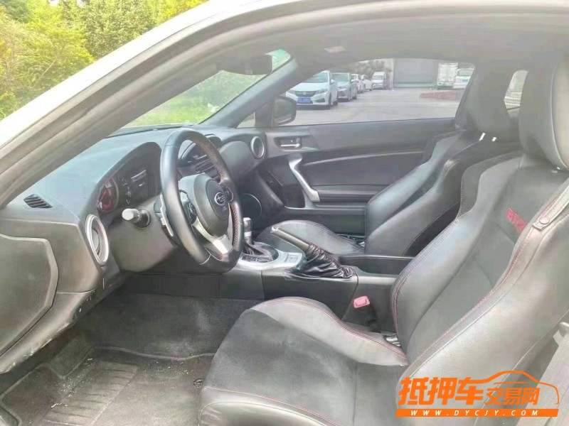 汕頭17年斯巴魯BRZ5
