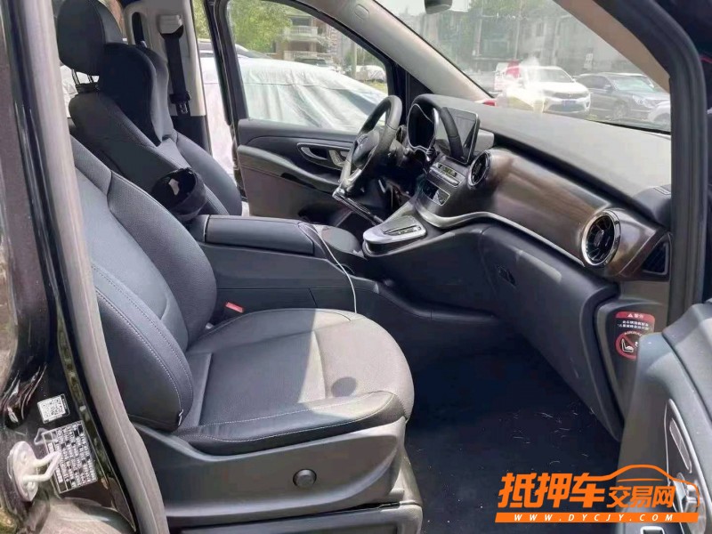 宜昌21年奔馳V4