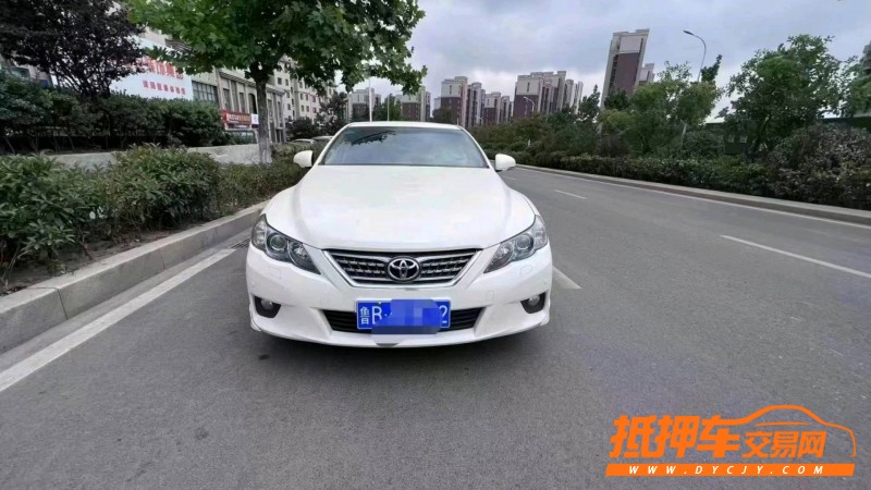 潍坊16年丰田锐志1