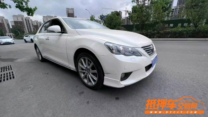潍坊16年丰田锐志4