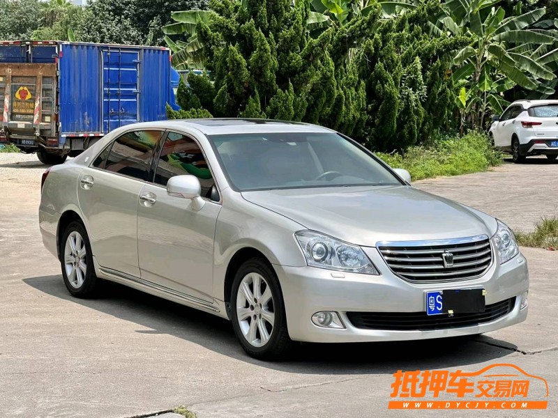 东莞10年丰田皇冠4